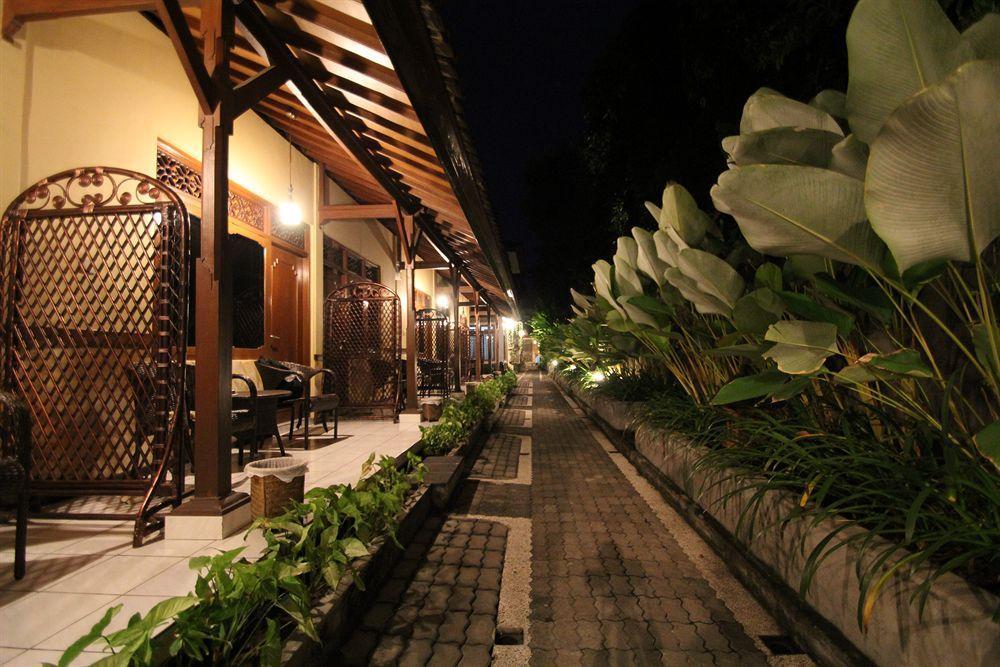 Paradiso Beach Inn Kuta Lombok Eksteriør bilde