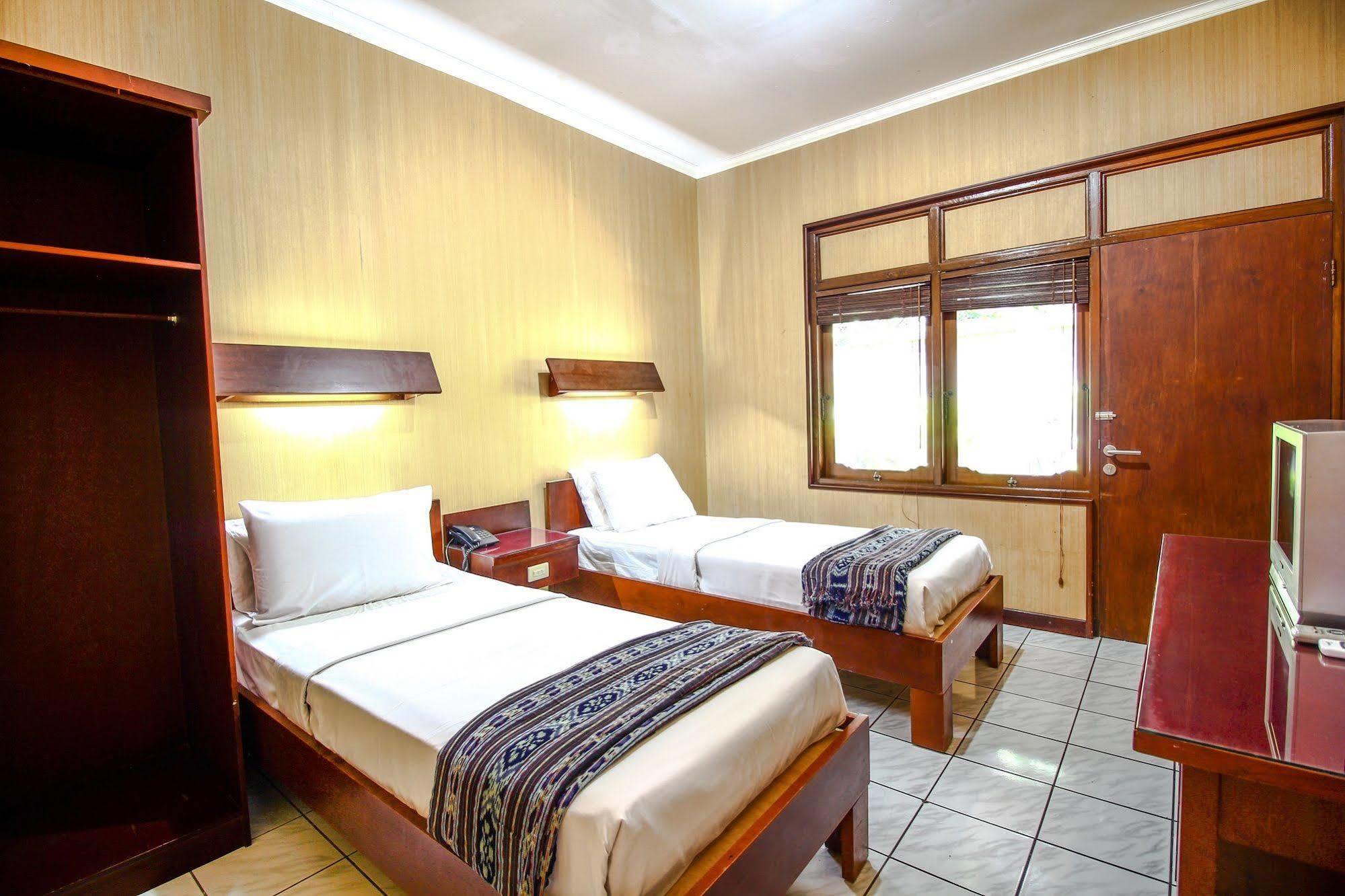 Paradiso Beach Inn Kuta Lombok Eksteriør bilde